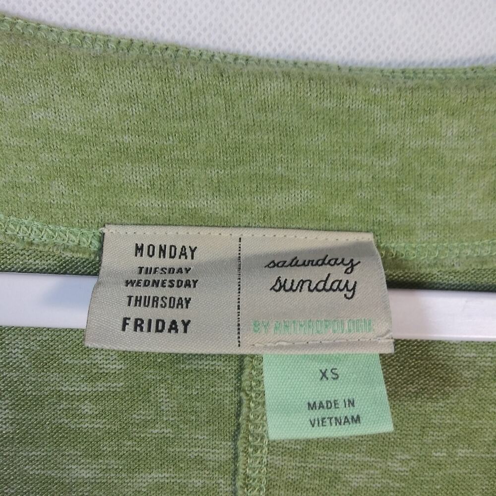 Anthropologie Saturday Sunday Georgie V-Neck Top Green Soft Size XS - Picture 5 of 8